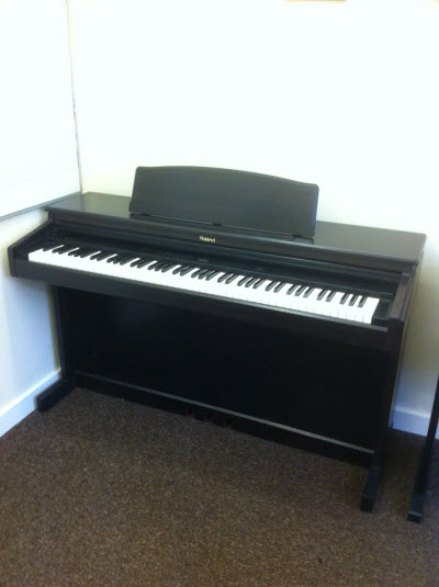 Roland HP330 Roland HP330