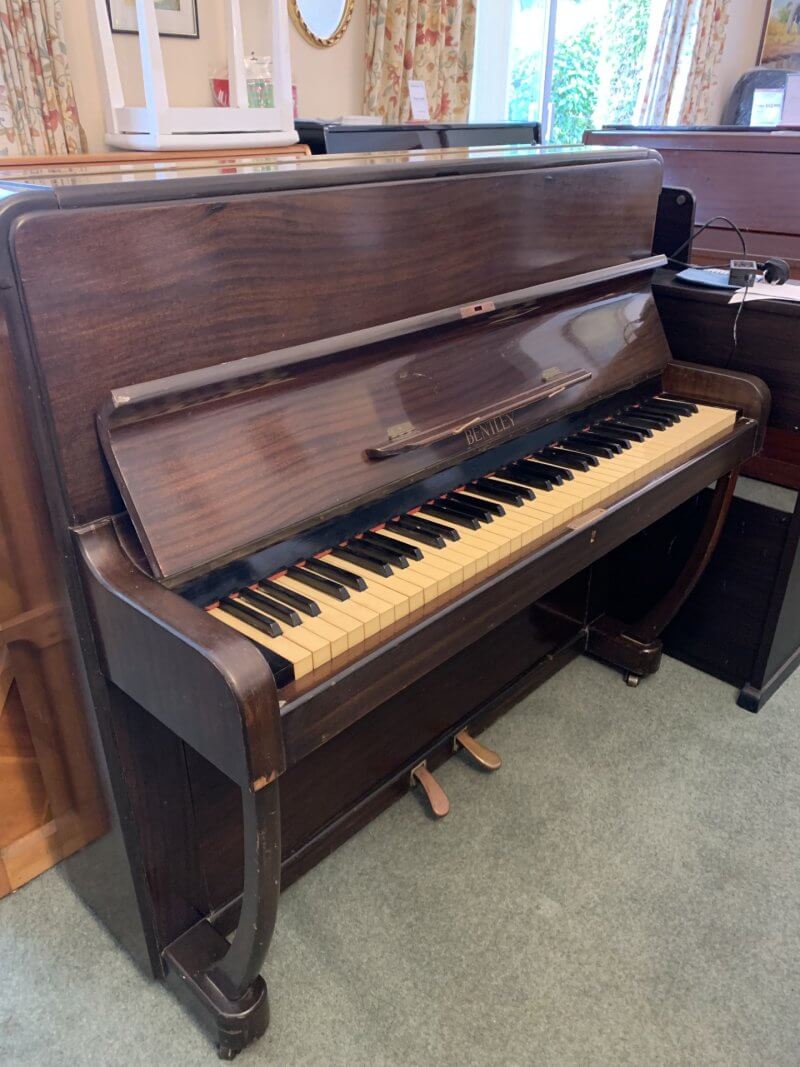 Bentley 6 Octave piano