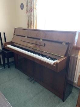 Second hand Yamaha C108N polished walnut