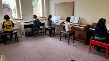 Piano Lessons in Finchley school